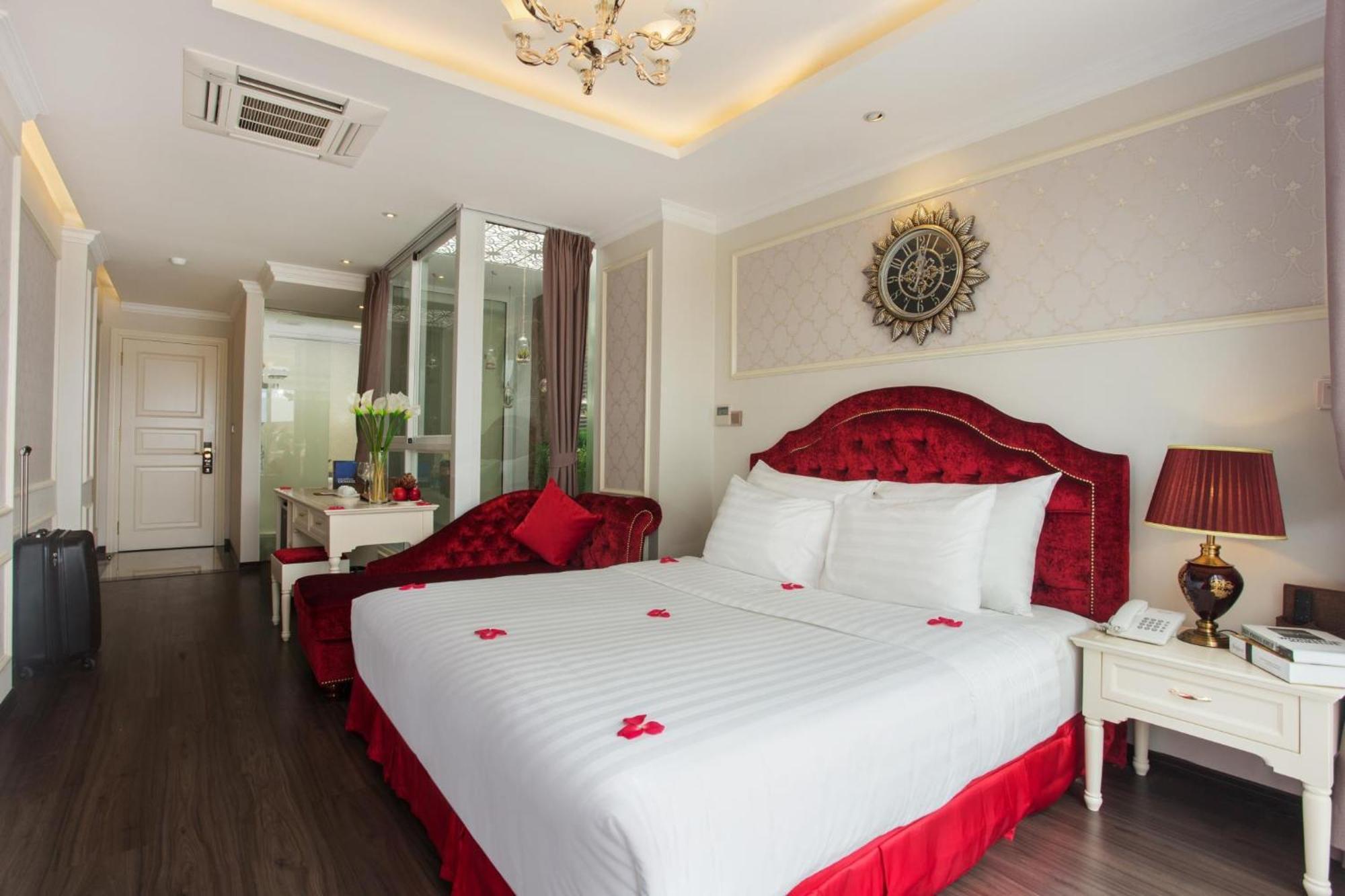 Luxury Old Quarter Hotel & Gym Hanoi Exterior photo